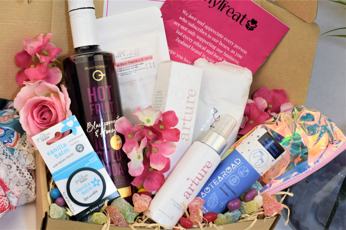 July's 'Awaken your senses' box – MyTreat.co.nz