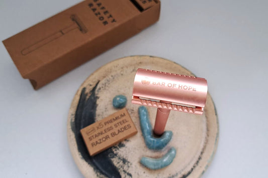 Eco Friendly Reusable Razor (Mystery Colour)