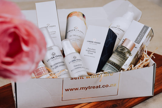 12 Month Prepaid Free Gift Set